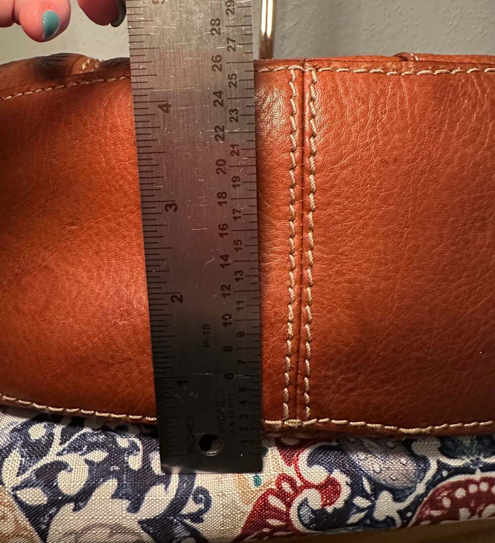 Fossil Brown Leather Hobo Shoulder Bag with Embossed Floral and Textured Details - Picture 9 of 13
